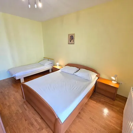 Boti With Terrace Dramalj