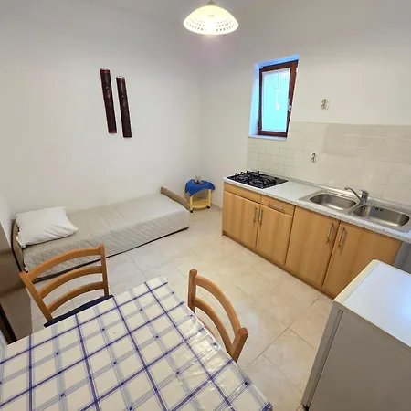 Apartment Boti With Terrace