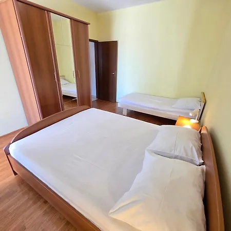 Apartment Boti With Terrace *