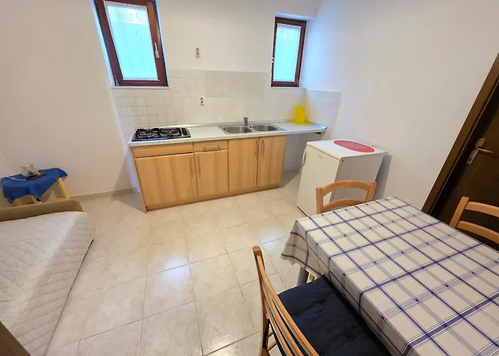 Boti With Terrace Dramalj